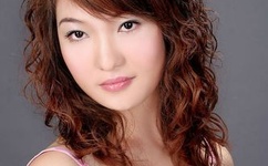 外国老人玩小姑娘视频